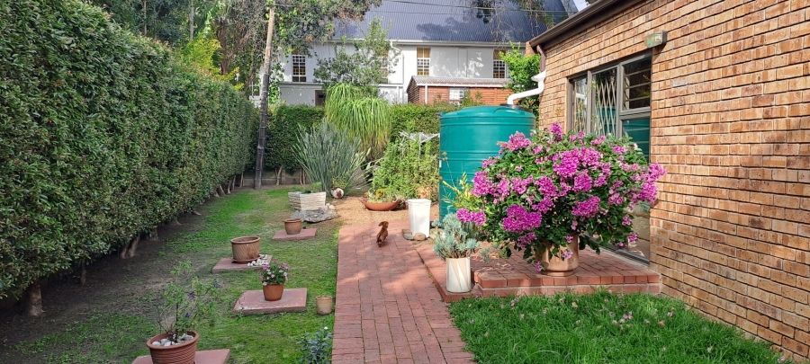 To Let 3 Bedroom Property for Rent in Lemoenkloof Western Cape